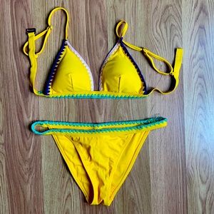 yellow bikini top and bottom!!!!